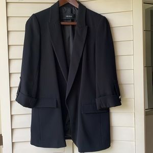 Zara Basic black blazer in size small. Excellent condition.